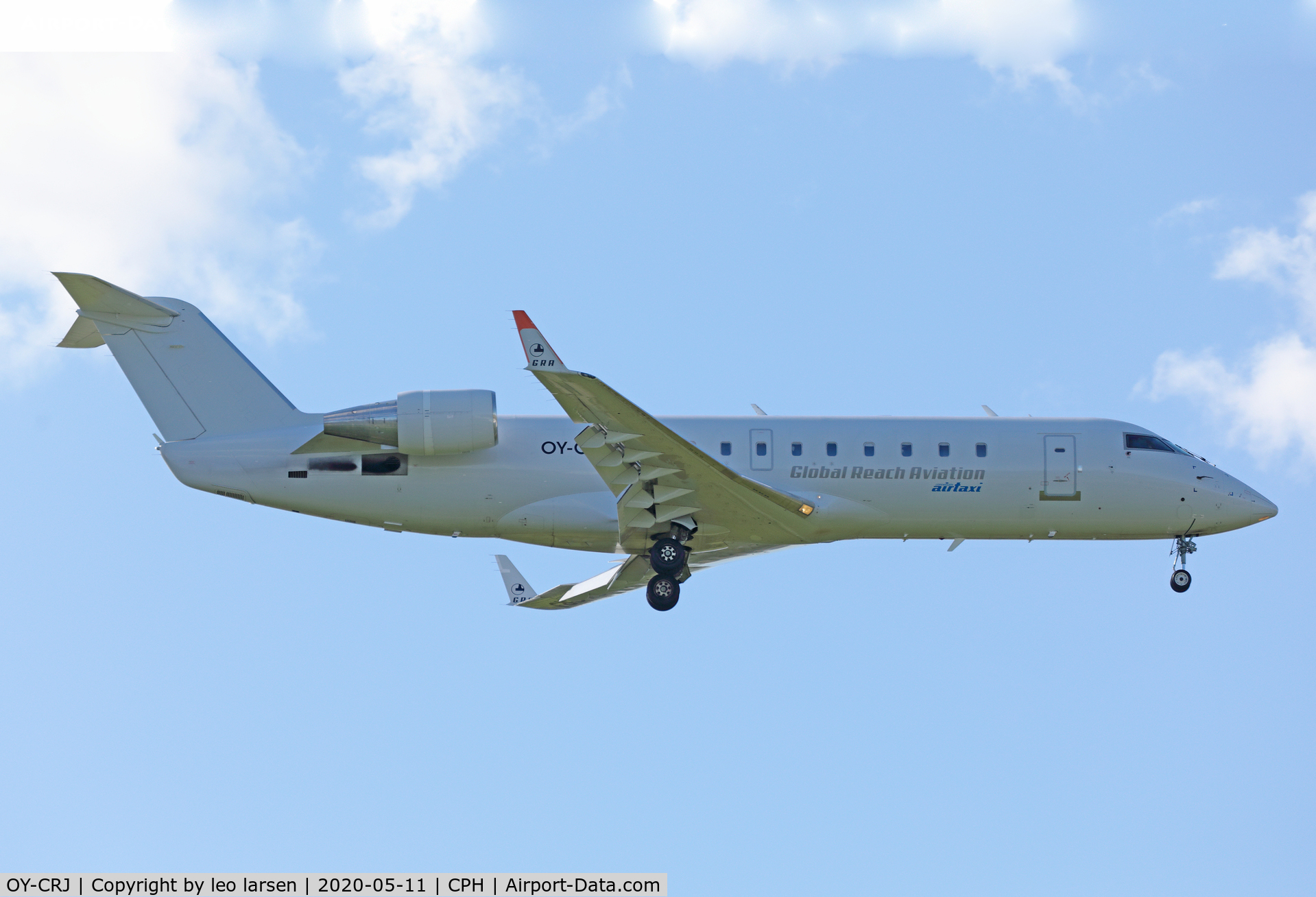 OY-CRJ, 2000 Canadair CRJ-200LR (CL-600-2B19) C/N 7384, Copenhagen 11.5.2020 L/D R-04L