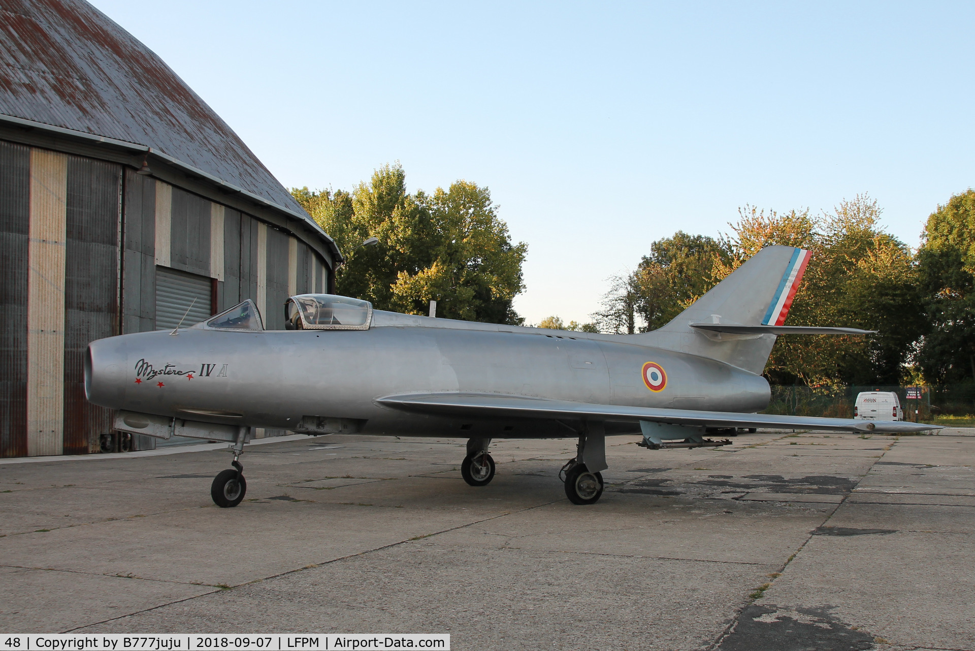 48, Dassault Mystere IVA C/N 48, at Melun