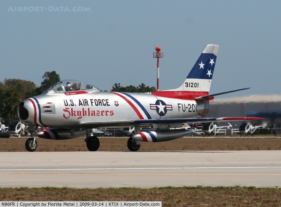 N86FR, 1952 North American F-86F Sabre C/N 191-655, TICO 2009