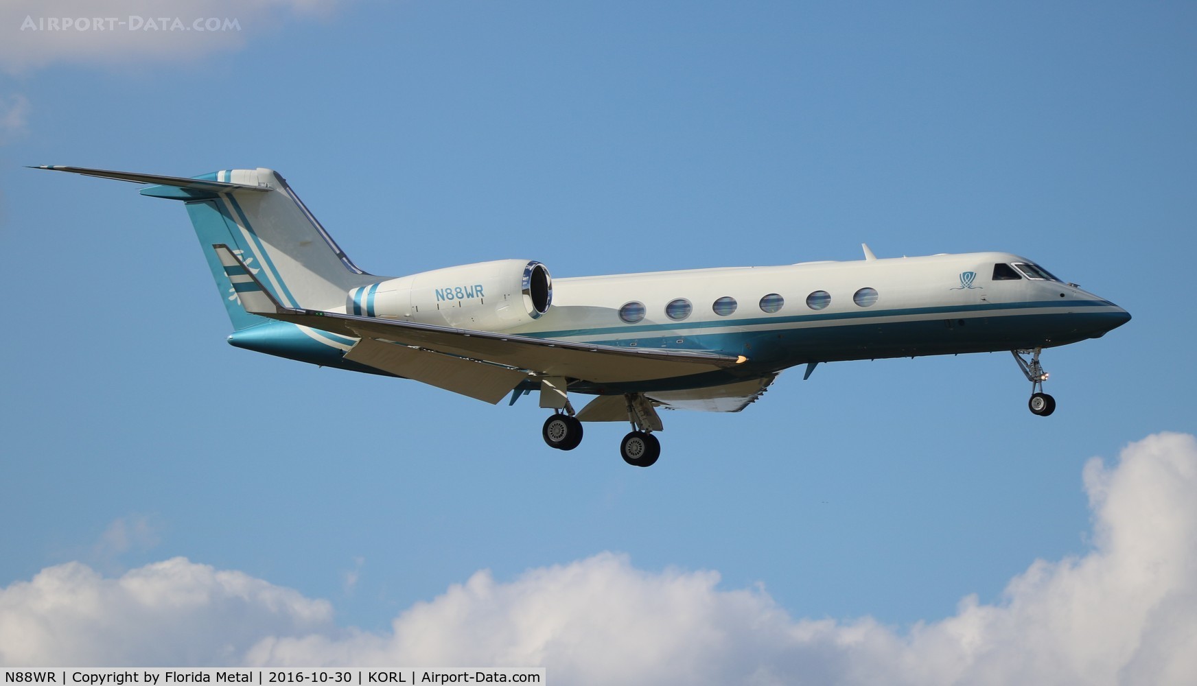 N88WR, 2007 Gulfstream Aerospace GIV-X (G450) C/N 4085, NBAA 2016