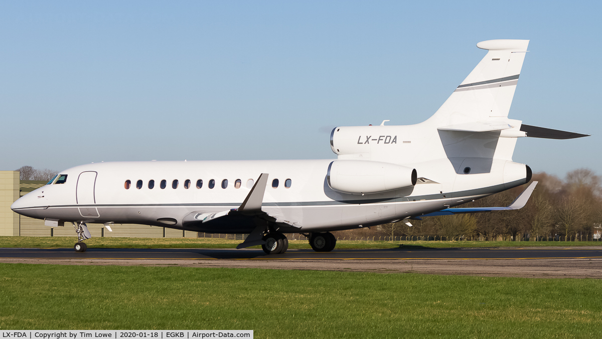 LX-FDA, 2012 Dassault Falcon 7X C/N 182, Vacating runway 21 for the Main Apron