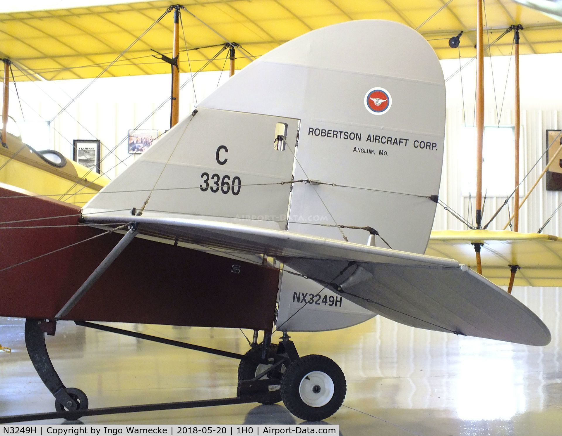 N3249H, 2006 Crawford J H DH-4M2A C/N 3, Airco / De Havilland D.H.4M2A, rebuilt by J.H. Crawford with a Ford-engine in 2006 at the Aircraft Restoration Museum at Creve Coeur airfield, Maryland Heights MO