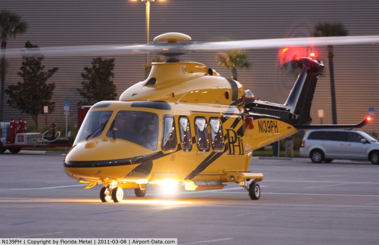 N139PH, AgustaWestland AW-139 C/N 41253, Heliexpo 2011