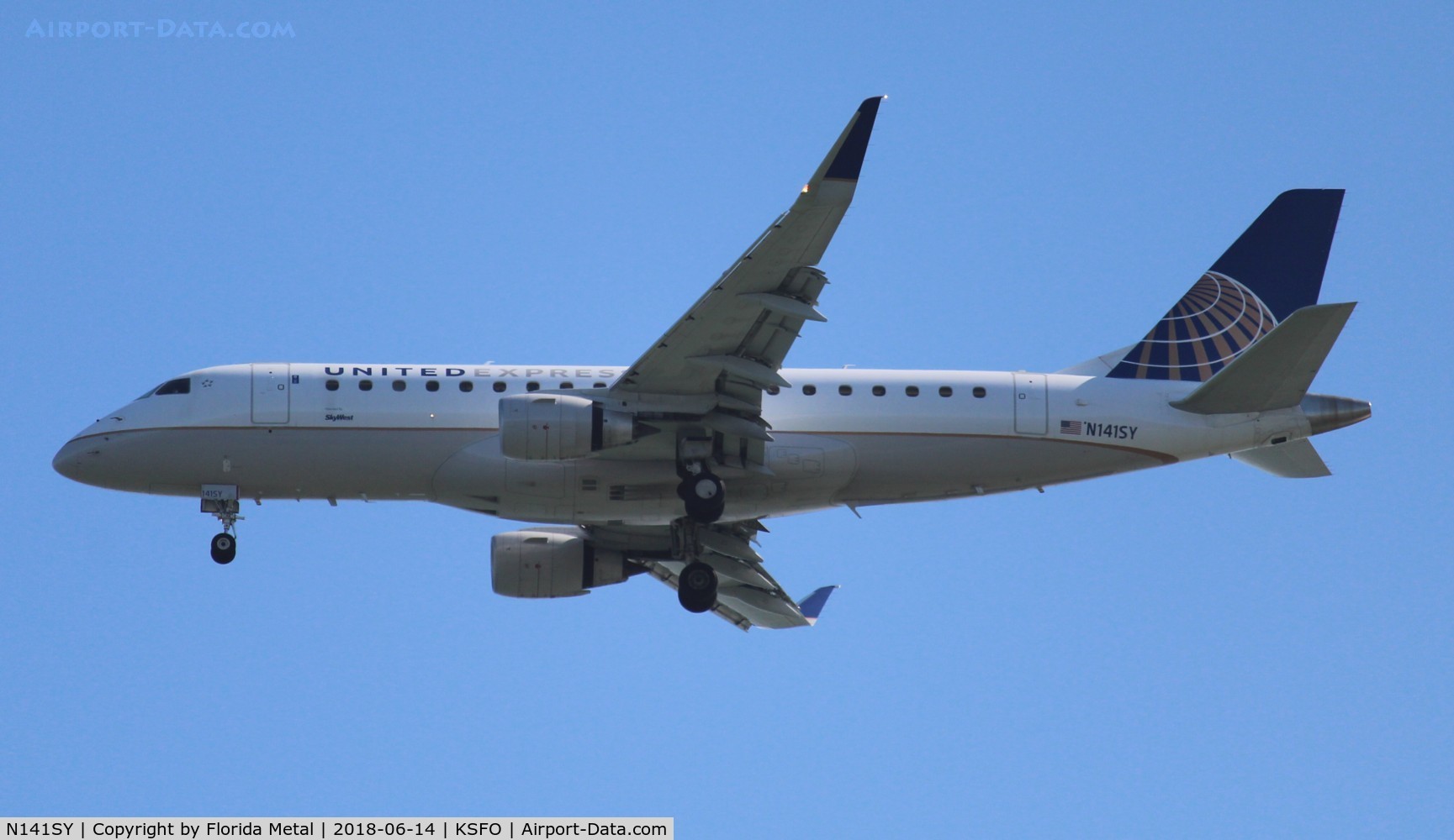 N141SY, 2015 Embraer 175LR (ERJ-170-200LR) C/N 17000472, SFO 2018