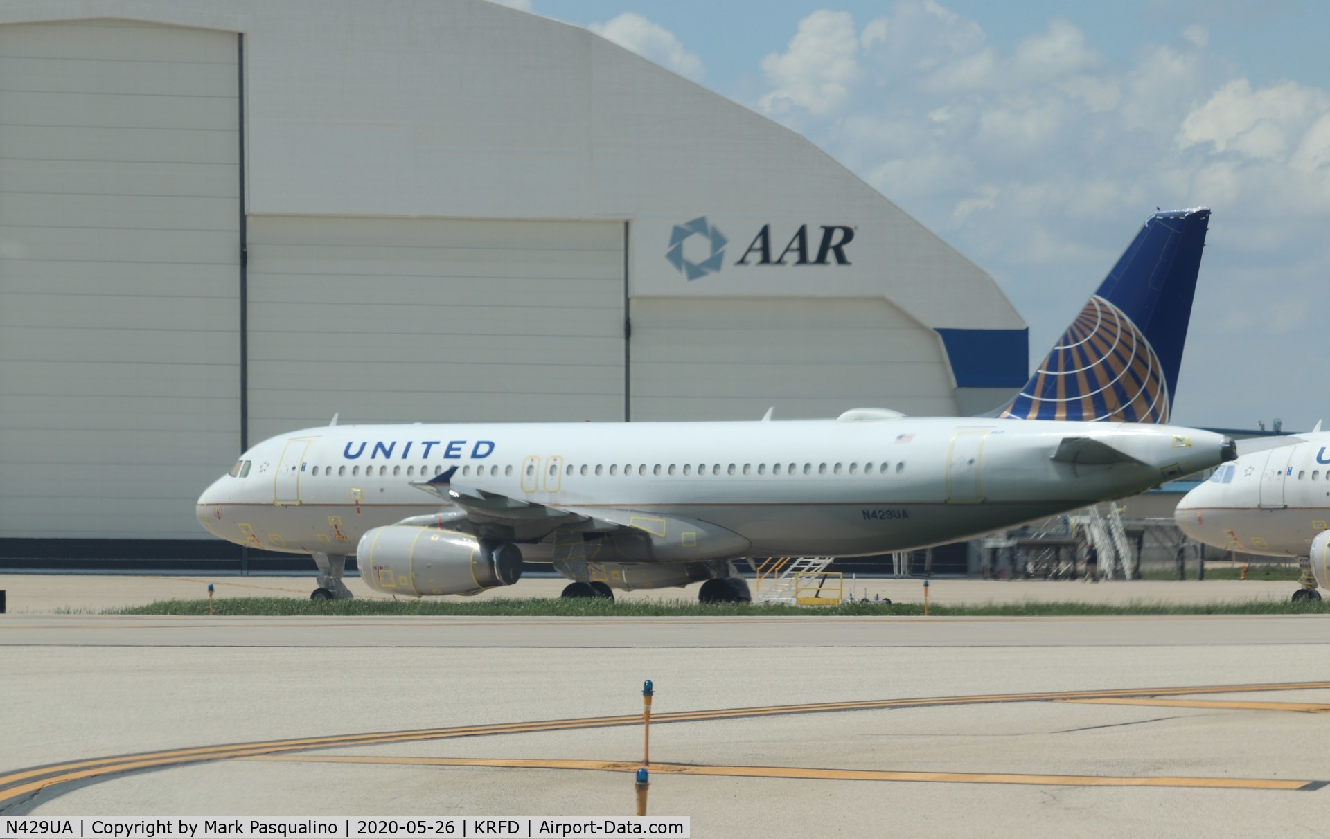 N429UA, 1995 Airbus A320-232 C/N 539, Airbus A320-232