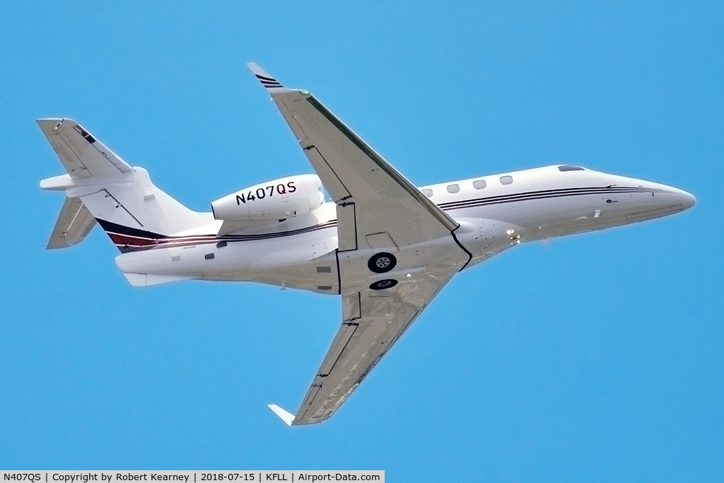 N407QS, 2017 Embraer EMB-505 Phenom 300 C/N 50500405, Climbing out on departure