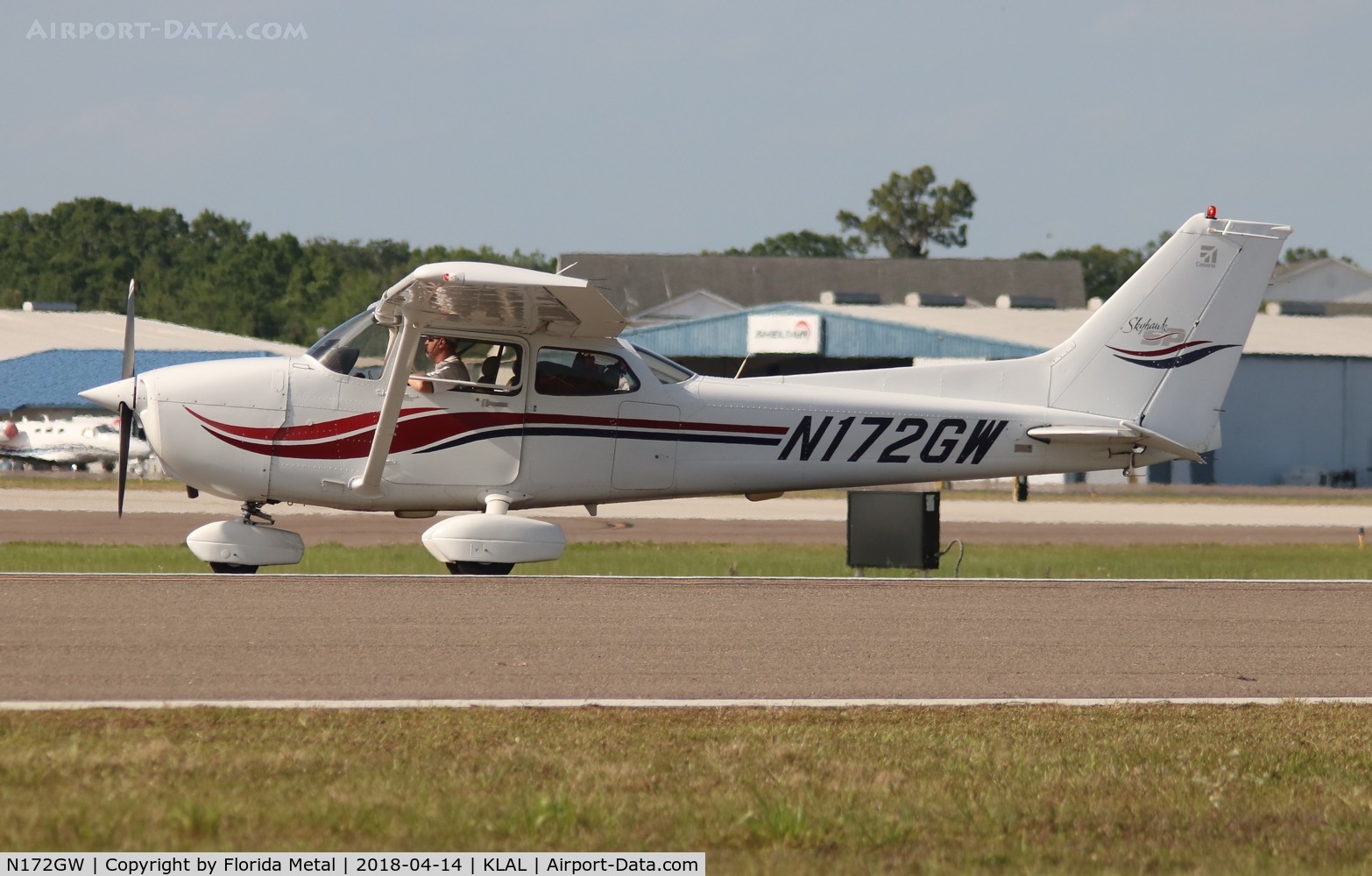 N172GW, 1999 Cessna 172S C/N 172S8289, SNF 2018