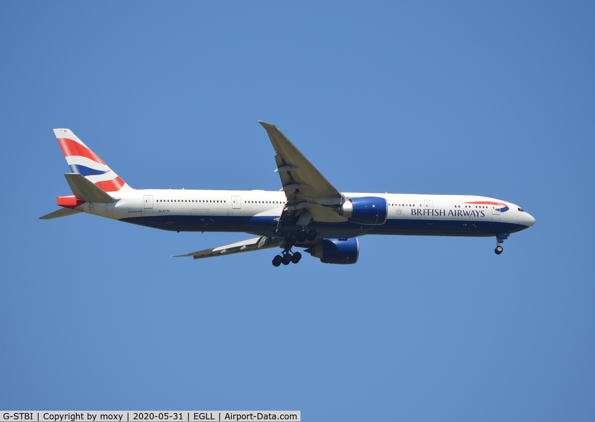 G-STBI, 2013 Boeing 777-336/ER C/N 43702, Boeing 777-336/ER on finals to 9R London Heathrow.