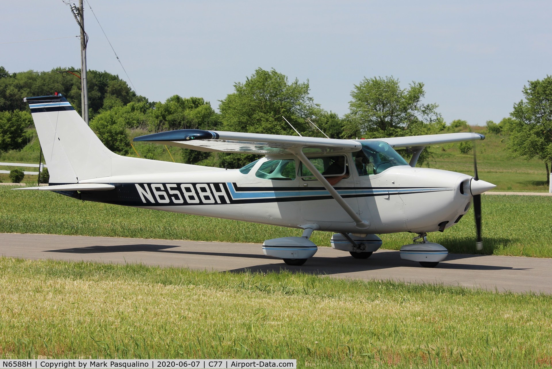 N6588H, 1975 Cessna 172M C/N 17265500, Cessna 172M