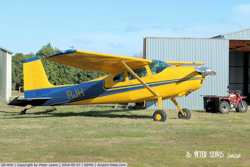 ZK-RJH, Cessna 180D C/N 50992, J E Holland, Hastings