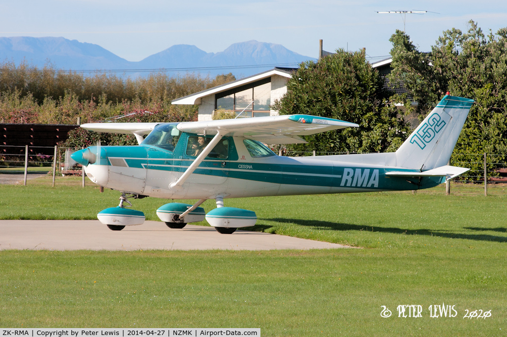 ZK-RMA, Cessna 152 C/N 15282001, Nelson Aviation College Ltd., Motueka