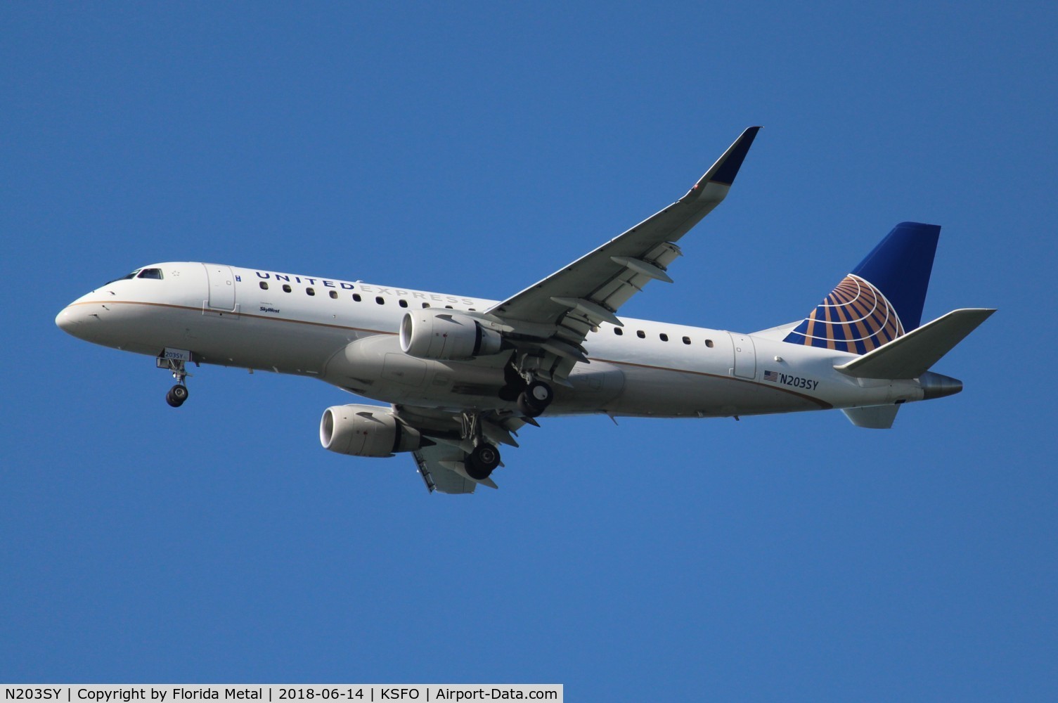 N203SY, 2016 Embraer 175LR (ERJ-170-200LR) C/N 17000625, SFO 2018