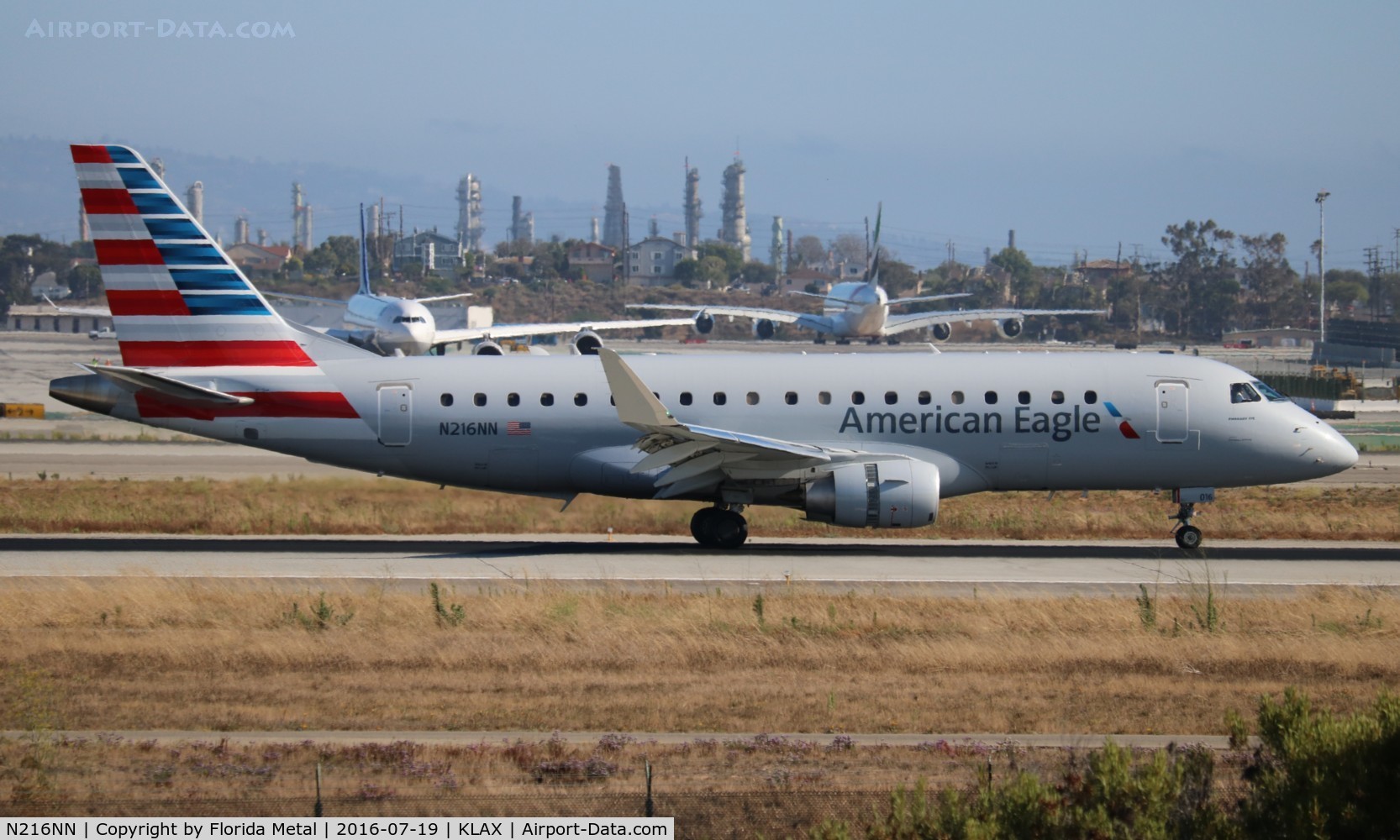 N216NN, 2015 Embraer 175LR (ERJ-170-200LR) C/N 17000513, LAX 2016