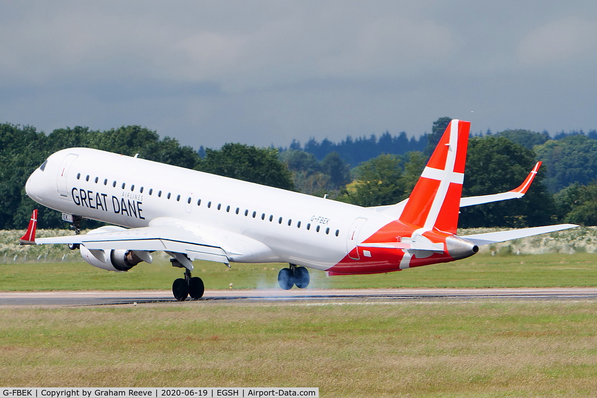 G-FBEK, 2008 Embraer 195LR (ERJ-190-200LR) C/N 19000168, Landing at Norwich.