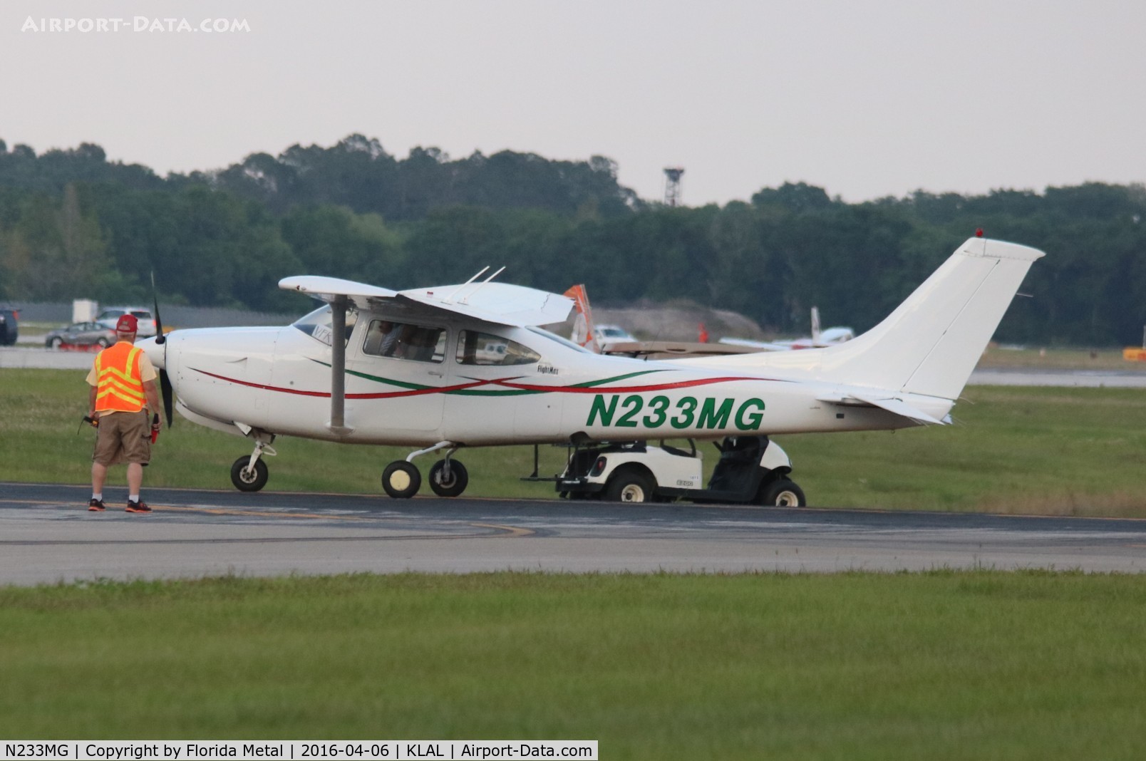 N233MG, 1980 Cessna R182 Skylane RG C/N R18201541, LAL SNF 2016