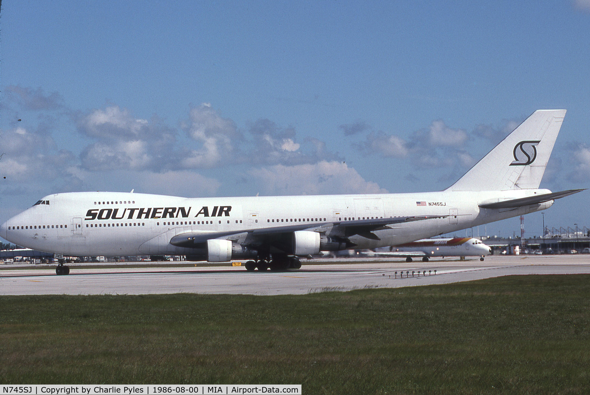 N745SJ, 1974 Boeing 747-212B C/N 20888, Southern