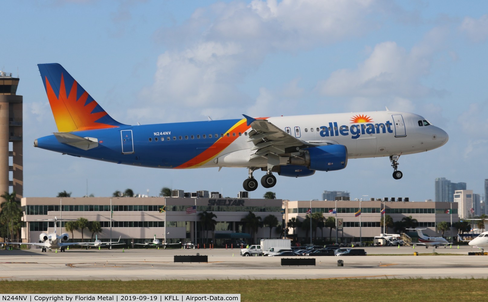 N244NV, 2001 Airbus A320-214 C/N 1430, FLL 2019