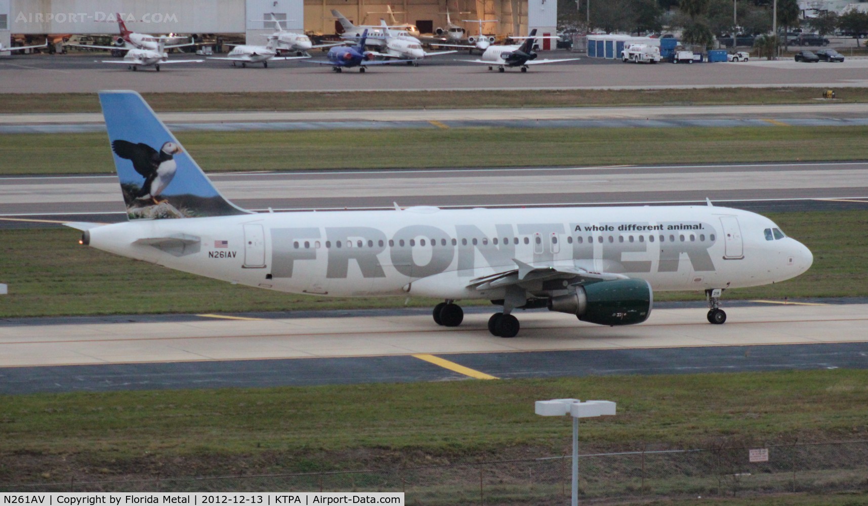 N261AV, 2001 Airbus A320-214 C/N 1615, TPA 2012