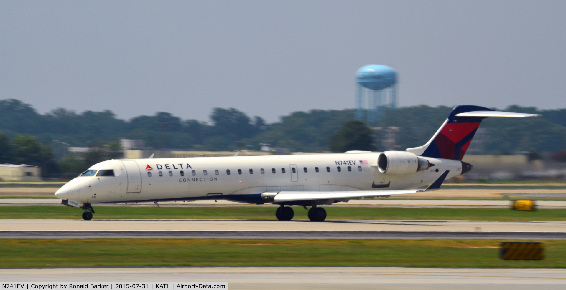 N741EV, 2004 Bombardier CRJ-701ER (CL-600-2C10) Regional Jet C/N 10155, Takeoff Atlanta
