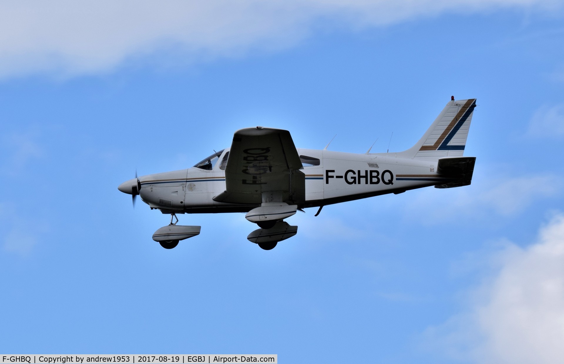 F-GHBQ, Piper PA-28-181 Archer C/N 28-8290018, F-GHBQ landing at Gloucestershire Airport.