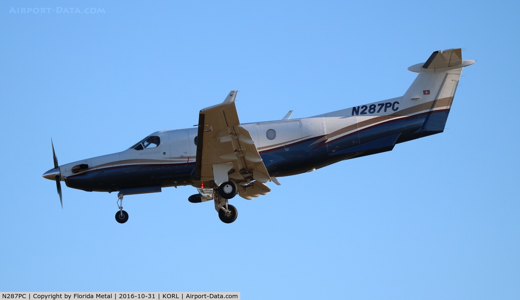 N287PC, 1999 Pilatus PC-12/45 C/N 287, NBAA 2016