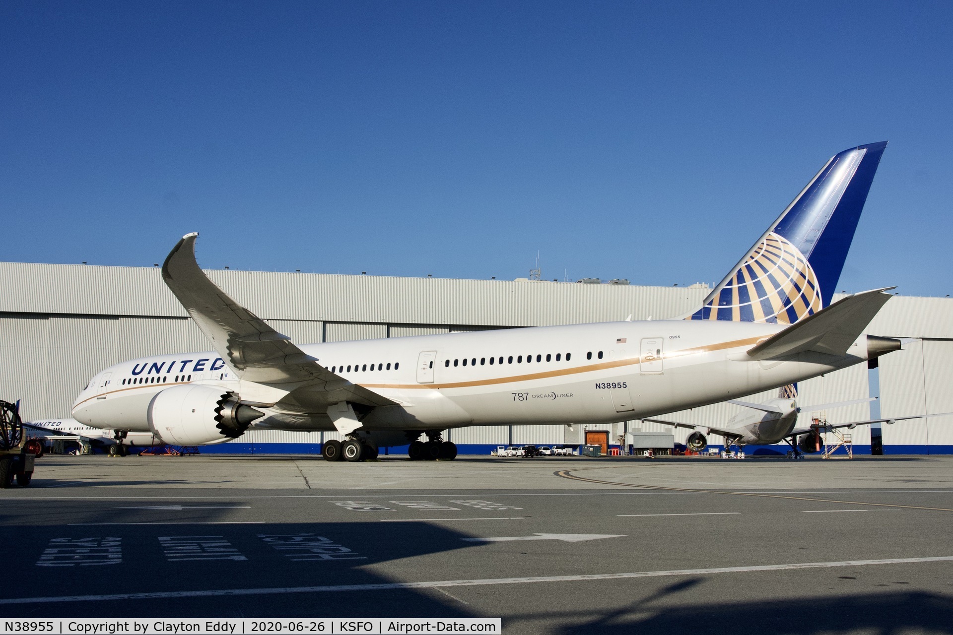 N38955, 2015 Boeing 787-9 Dreamliner C/N 37814, 2015 Boeing 787-9 SFO 2020.