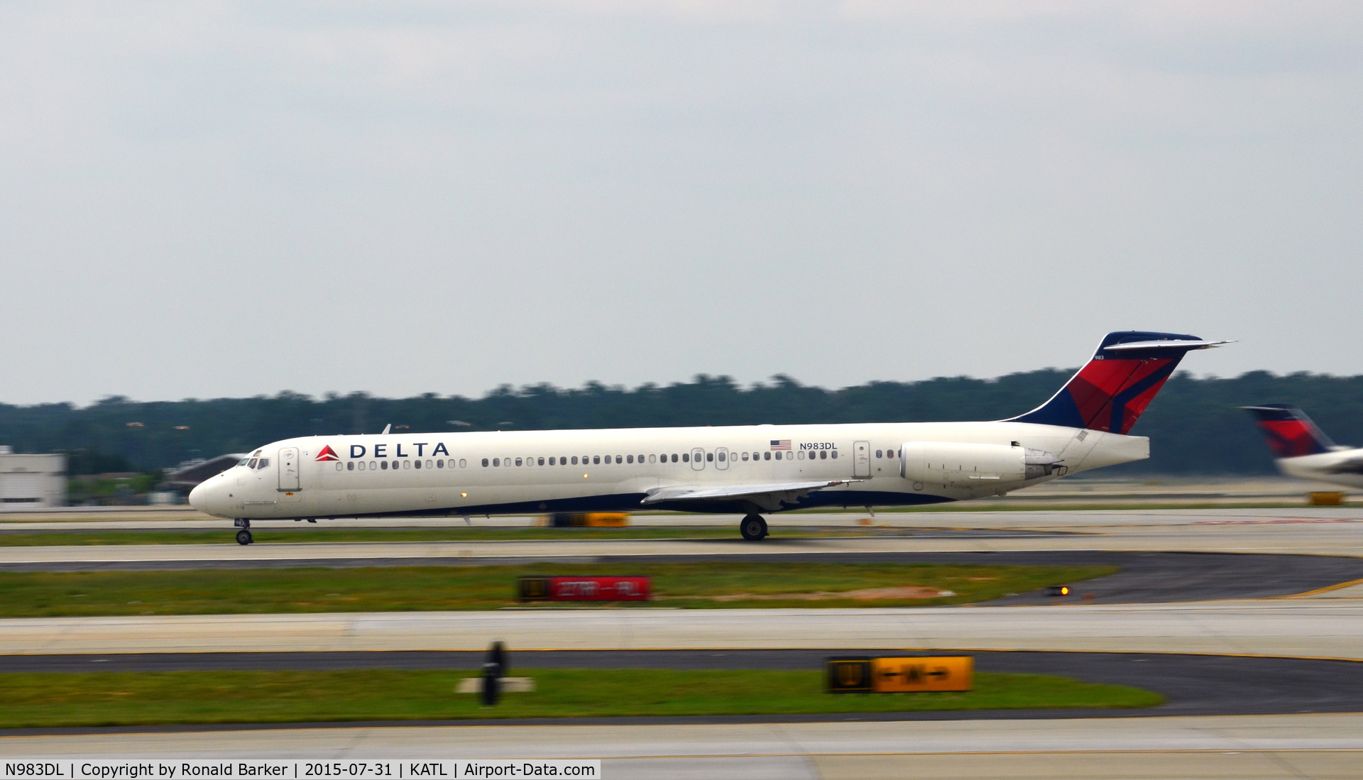 N983DL, 1991 McDonnell Douglas MD-88 C/N 53274, Takeoff Atlanta