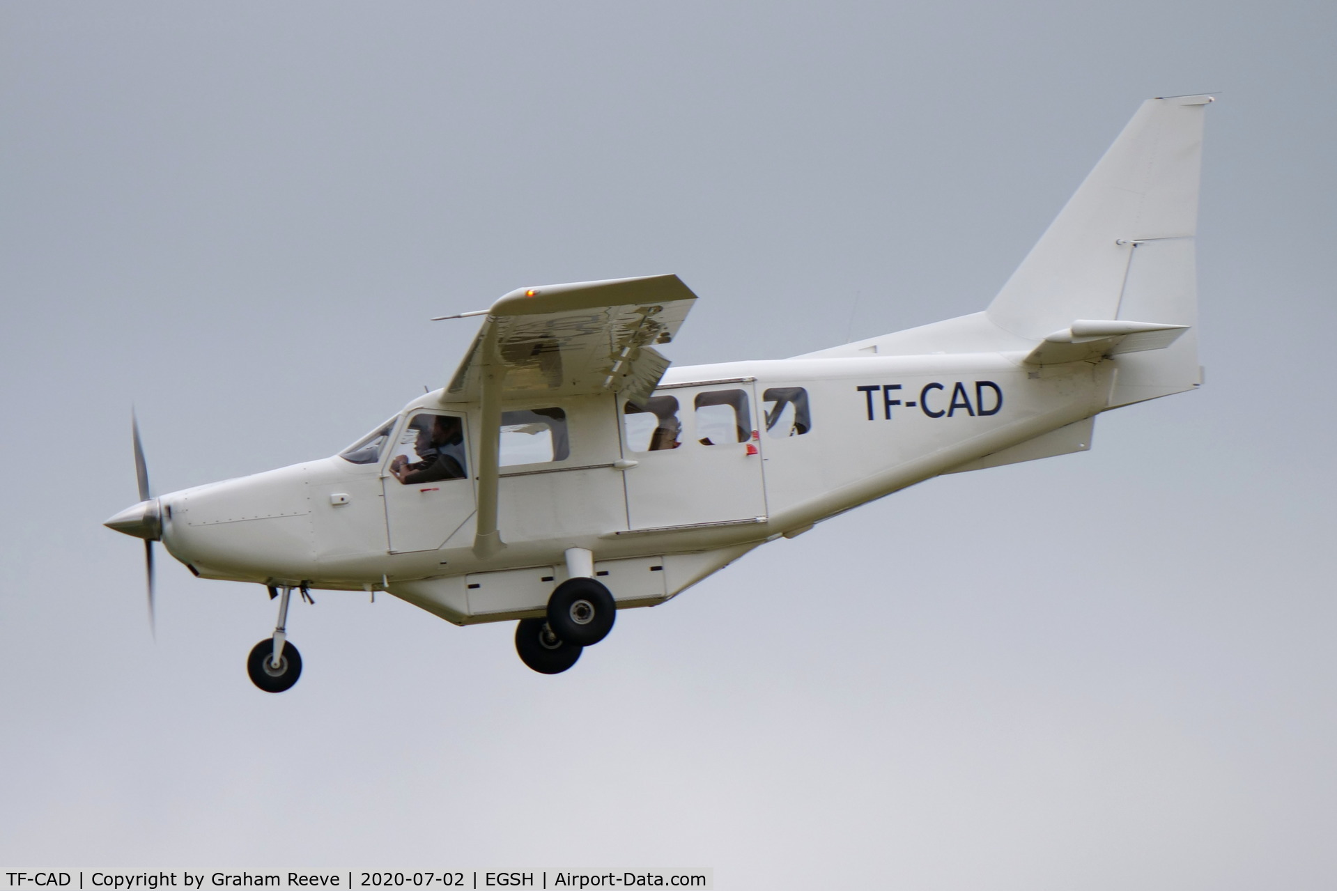 TF-CAD, Gippsland GA-8TC 320 Airvan C/N A8-TC-320-11-169, Landing at Norwich.