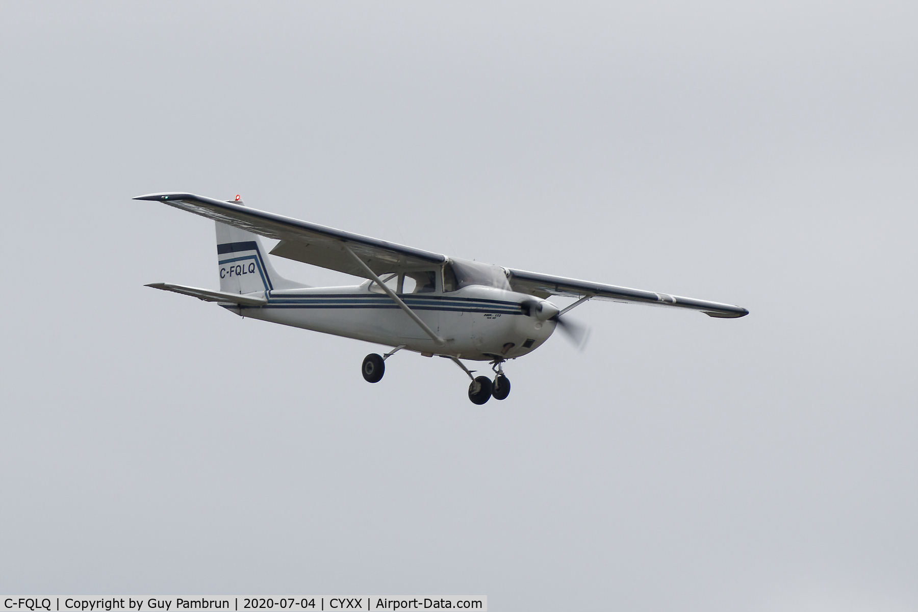 C-FQLQ, 1969 Cessna 172K Skyhawk C/N 17257933, Landing on 19