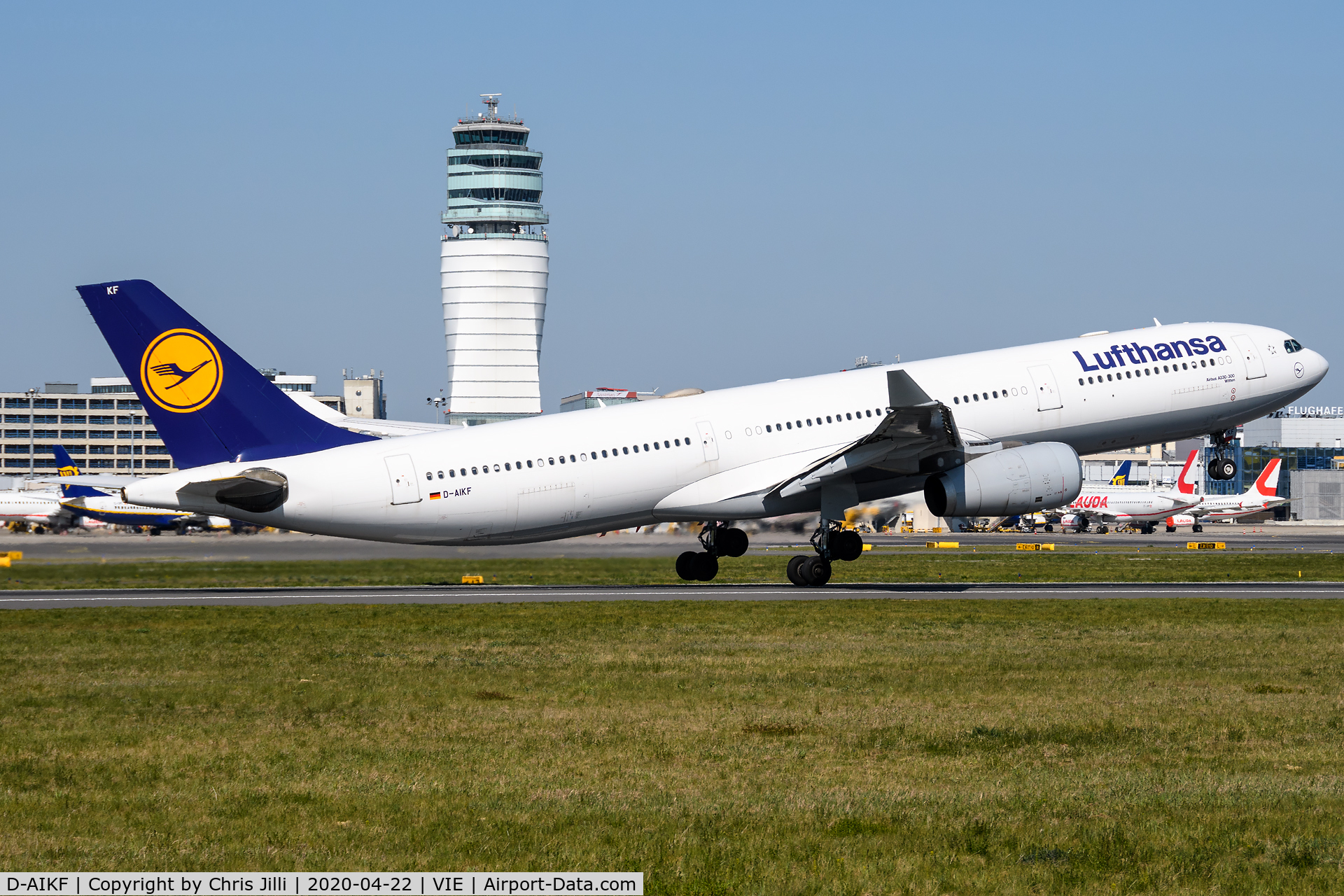 D-AIKF, 2004 Airbus A330-343X C/N 642, Lufthansa