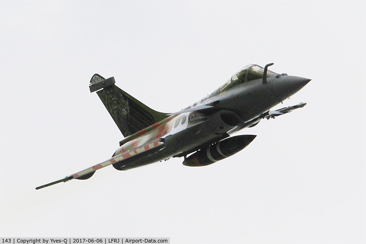 143, 2013 Dassault Rafale C C/N 143, Dassault Rafale C, Take off rwy 26, Landivisiau naval air base (LFRJ) Tiger Meet 2017