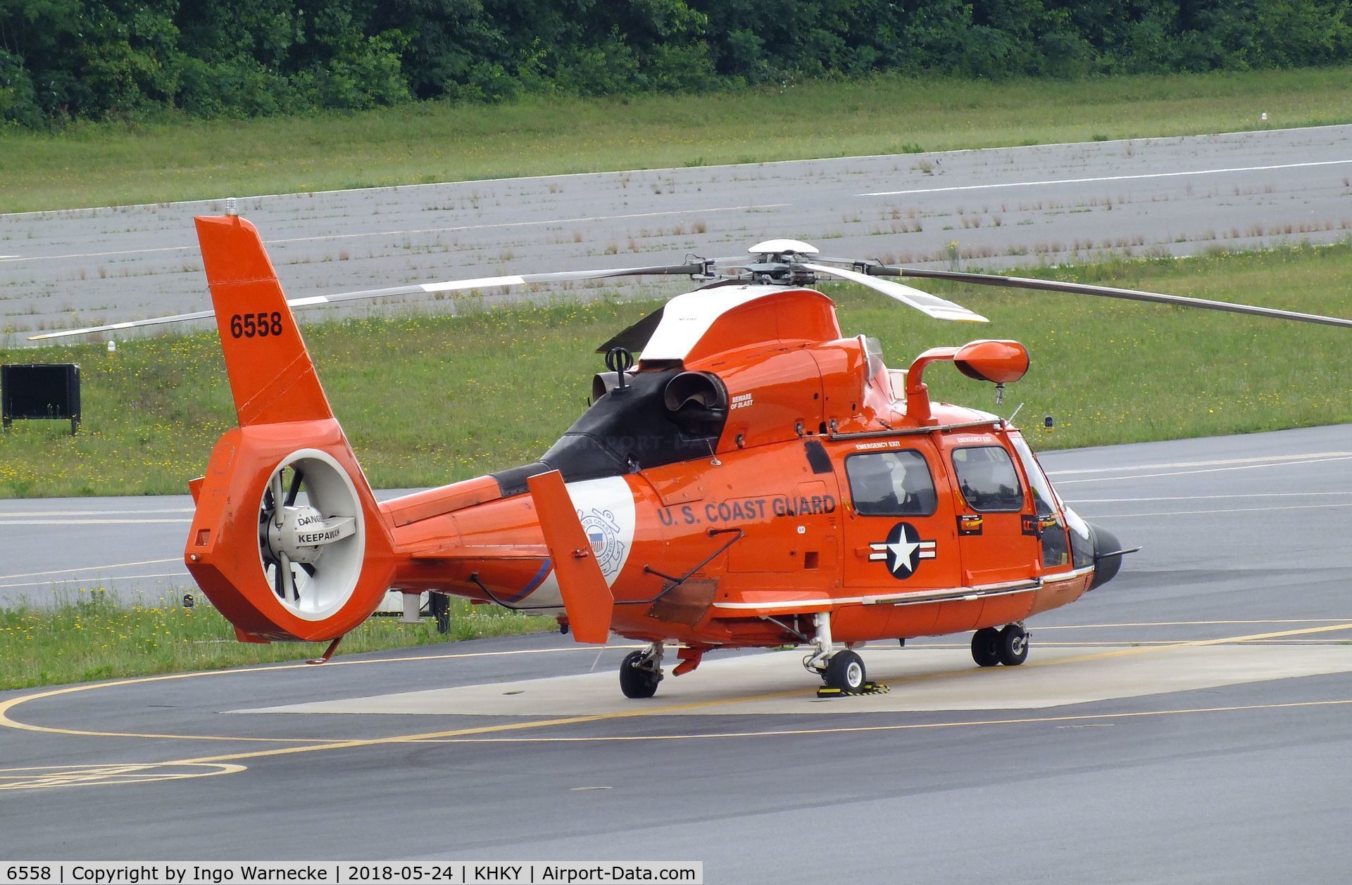 6558, 1987 Aerospatiale HH-65C Dolphin C/N 6238, Aerospatiale HH-65C Dolphin of the USCG at the Hickory regional airport