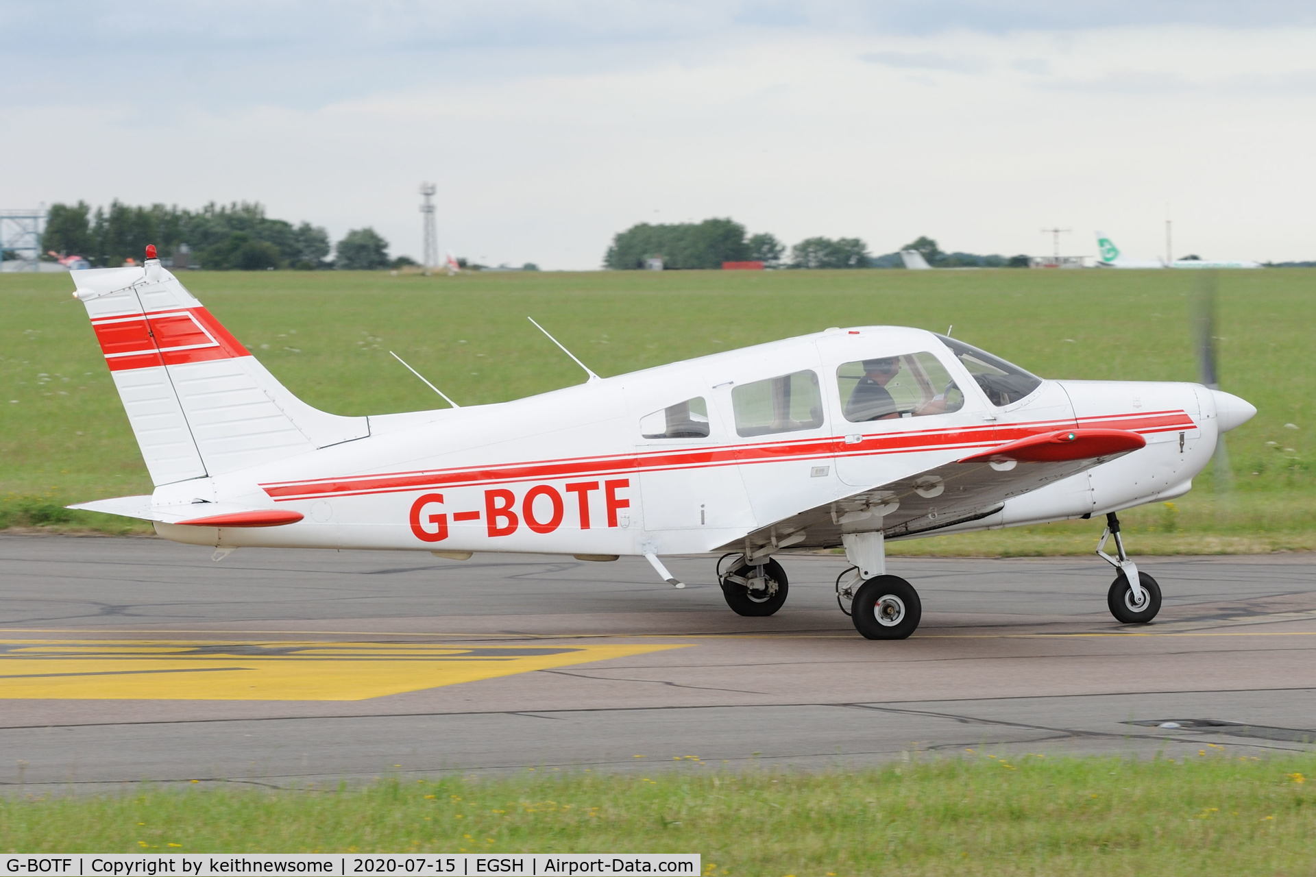 G-BOTF, 1975 Piper PA-28-151 Cherokee Warrior C/N 28-7515436, Leaving Norwich.