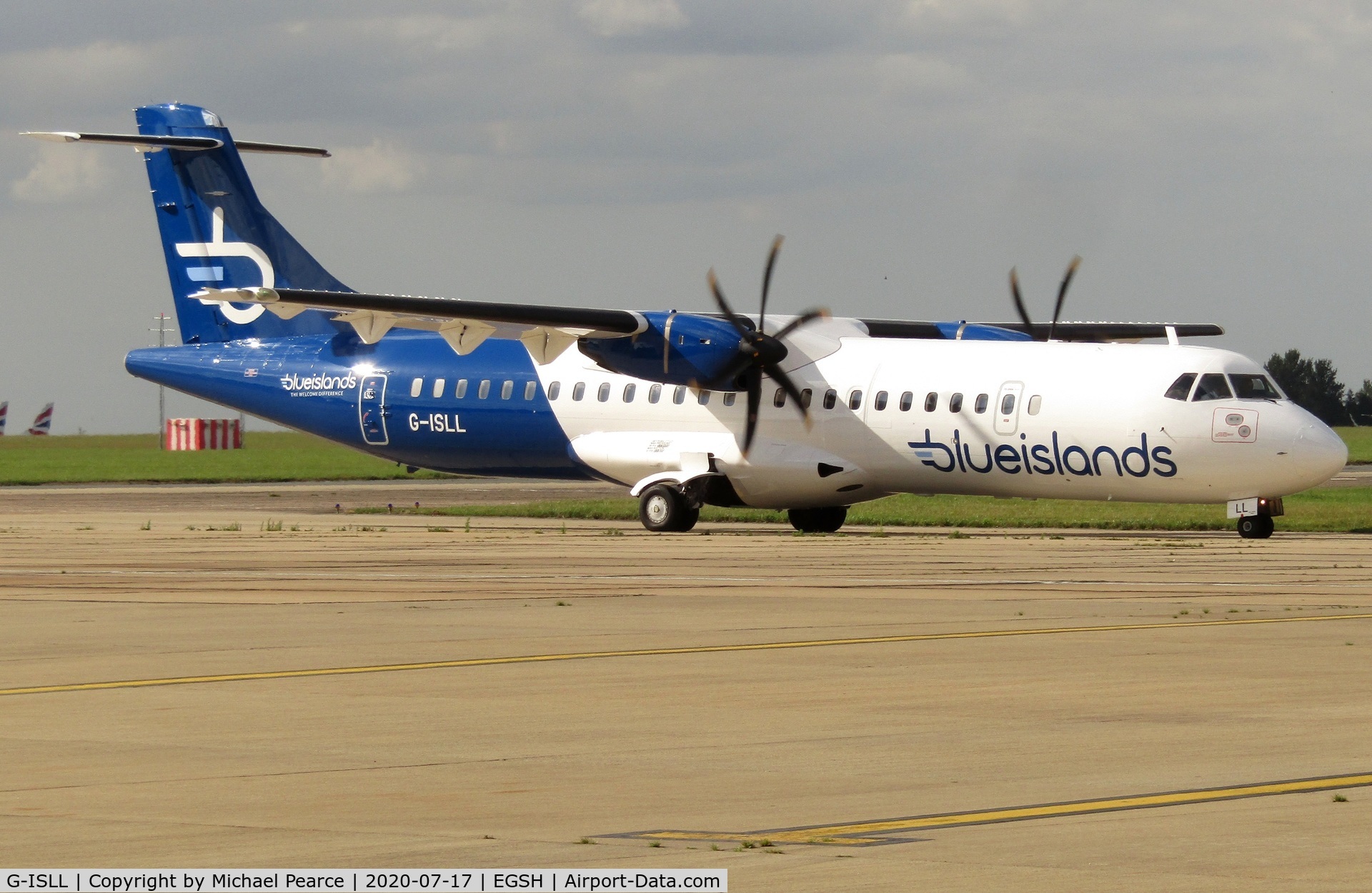 G-ISLL, 2002 ATR 72-212A C/N 696, Departing Stand 4 to Jersey (JER), following respray into the new livery.