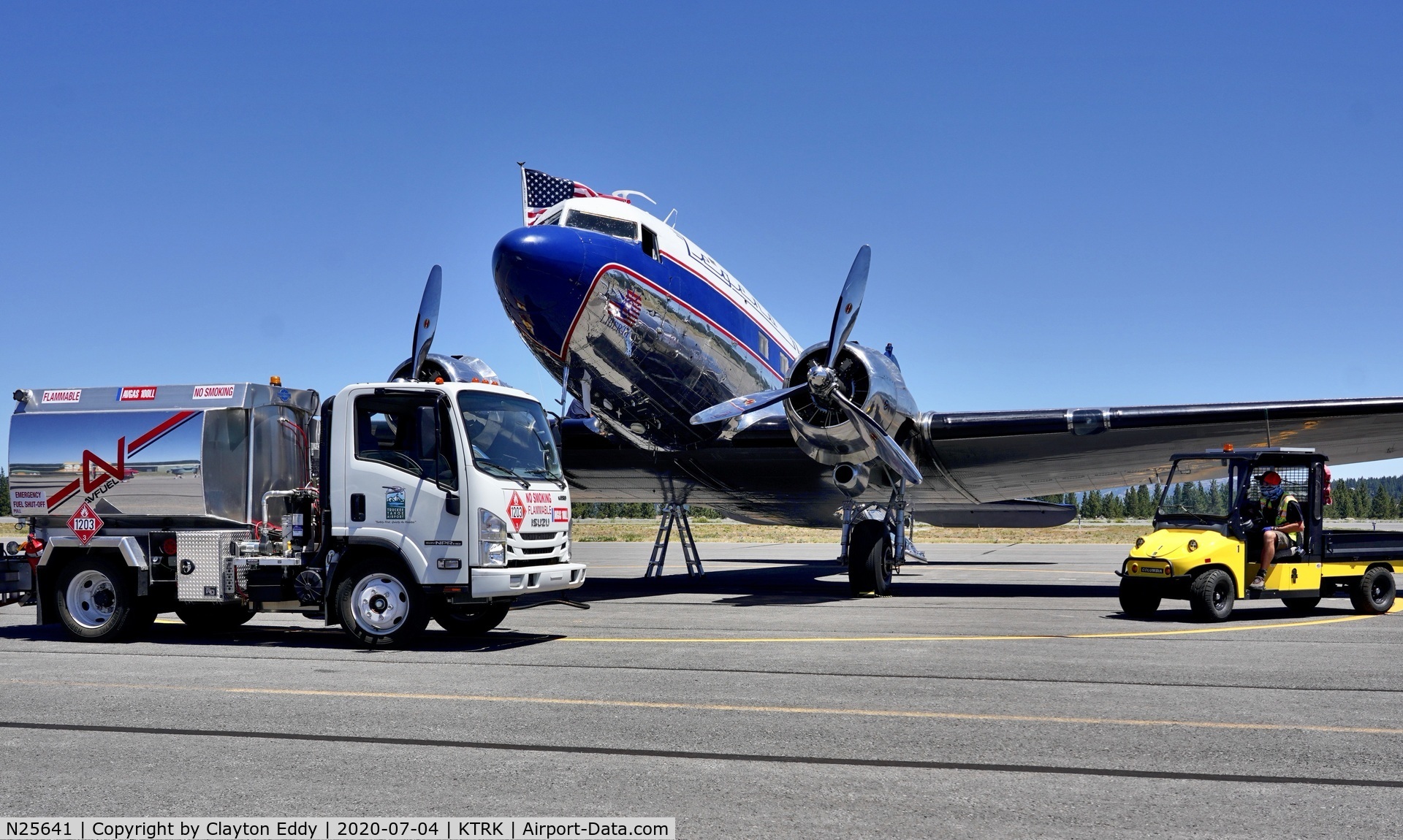 N25641, 1943 Douglas DC3C-S4C4G (C-47) C/N 9059, Part of the D-day Truckee Tahoe flyover July 4th 2020.Truckee airport California 2020.