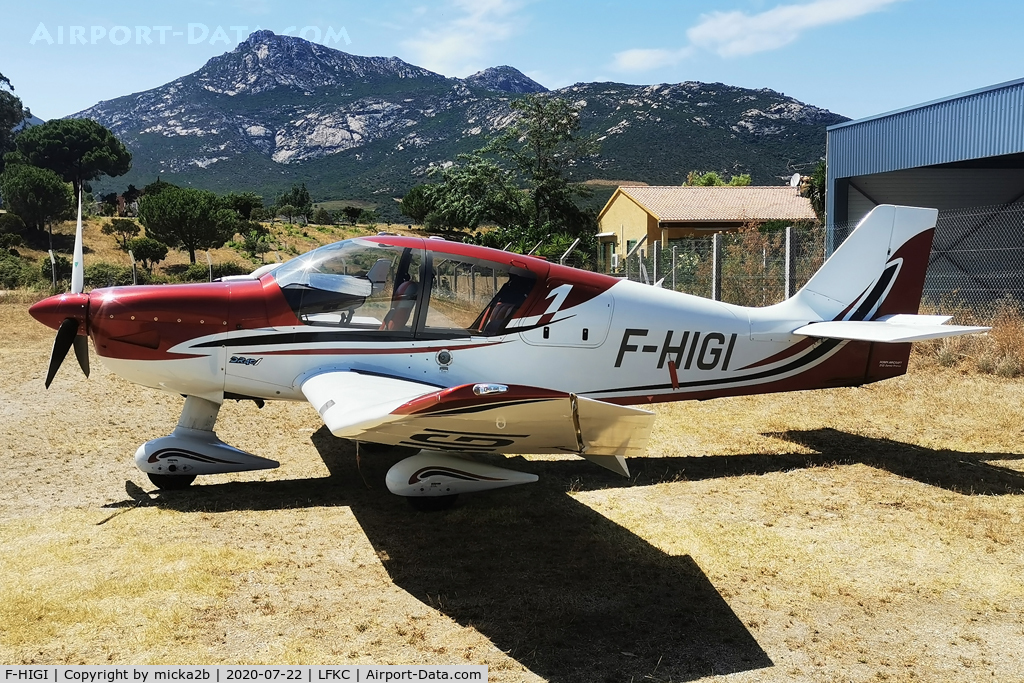 F-HIGI, Robin DR-400 140B C/N 2701, Parked