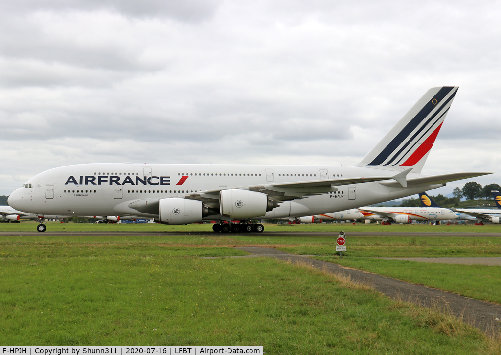 F-HPJH, 2011 Airbus A380-861 C/N 099, Landed rwy 02... Last Air France flight with A380... To be stored and maybe will not fly again. Probably scrapped...