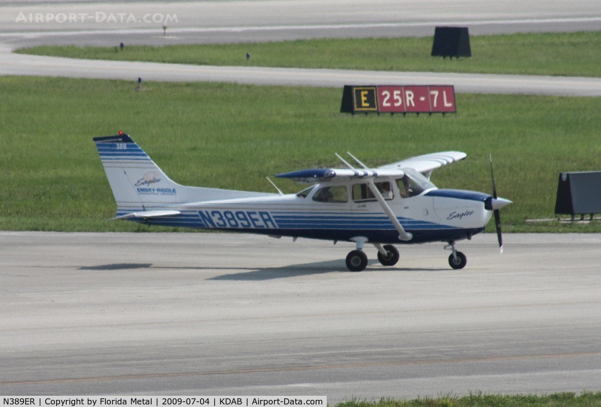 N389ER, 2007 Cessna 172S C/N 172S10489, DAB 2009