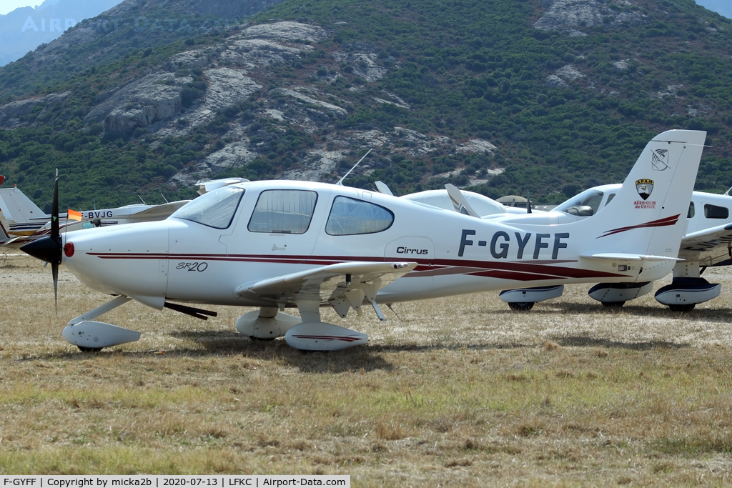 F-GYFF, 2003 Cirrus SR20 C/N 1331, Parked