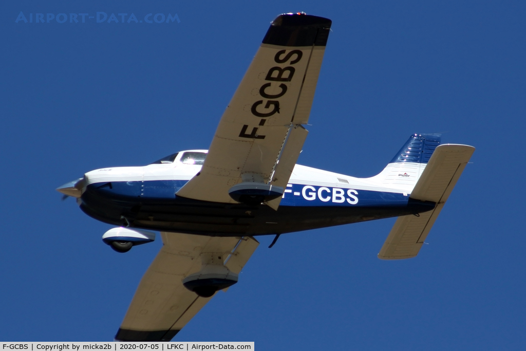 F-GCBS, 1999 Piper PA-28-181 C/N 2843256, Landing