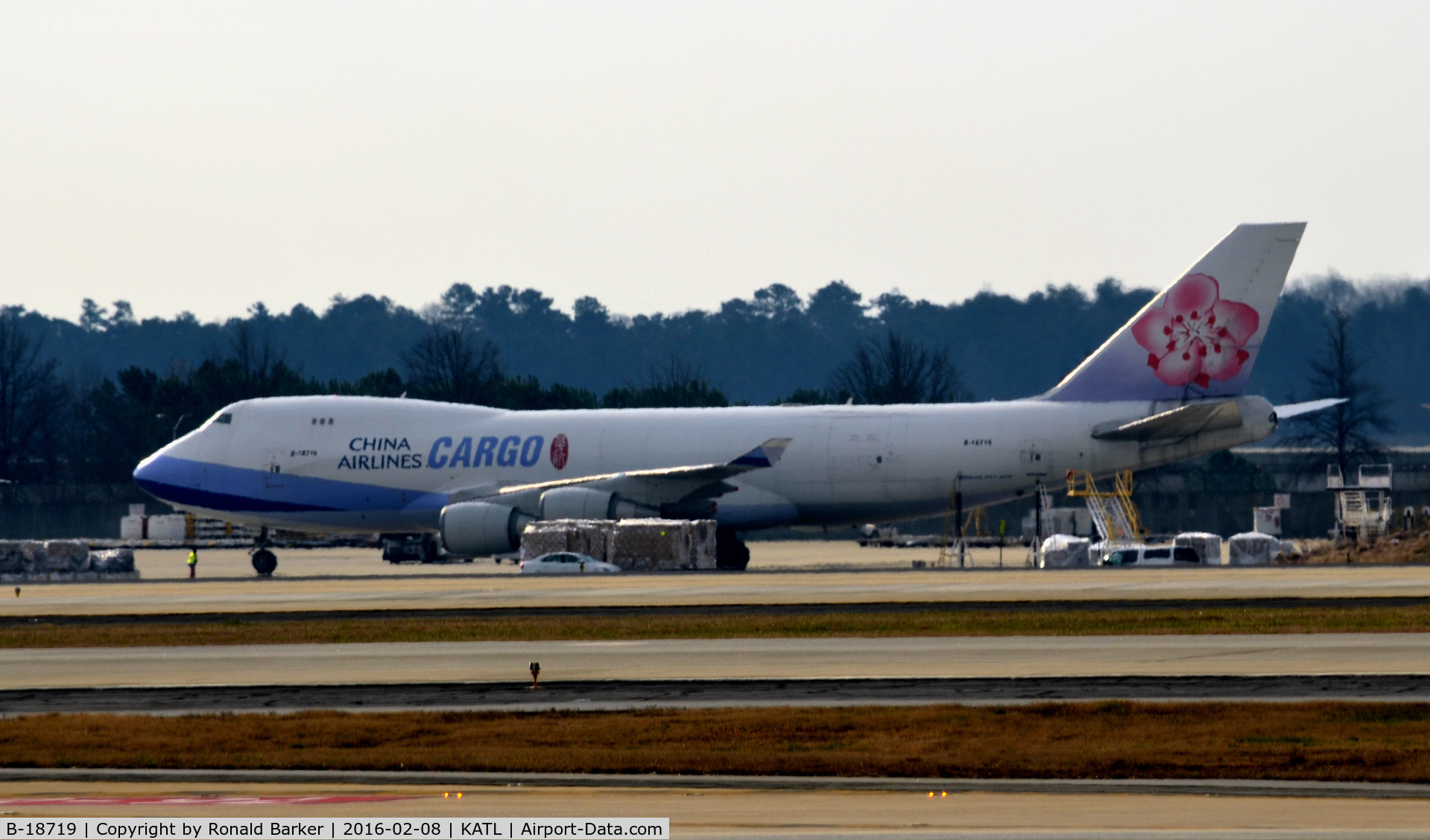 B-18719, 2005 Boeing 747-409F/SCD C/N 33739, Parked in cargo ramp Atlanta