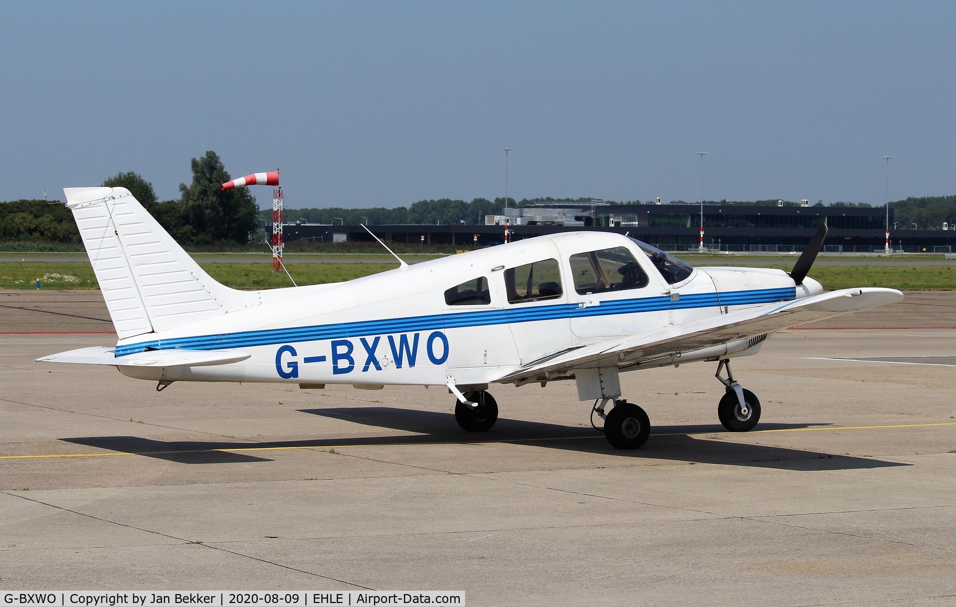 G-BXWO, 1981 Piper PA-28-181 Cherokee Archer II C/N 28-8190311, Lelystad Airport
