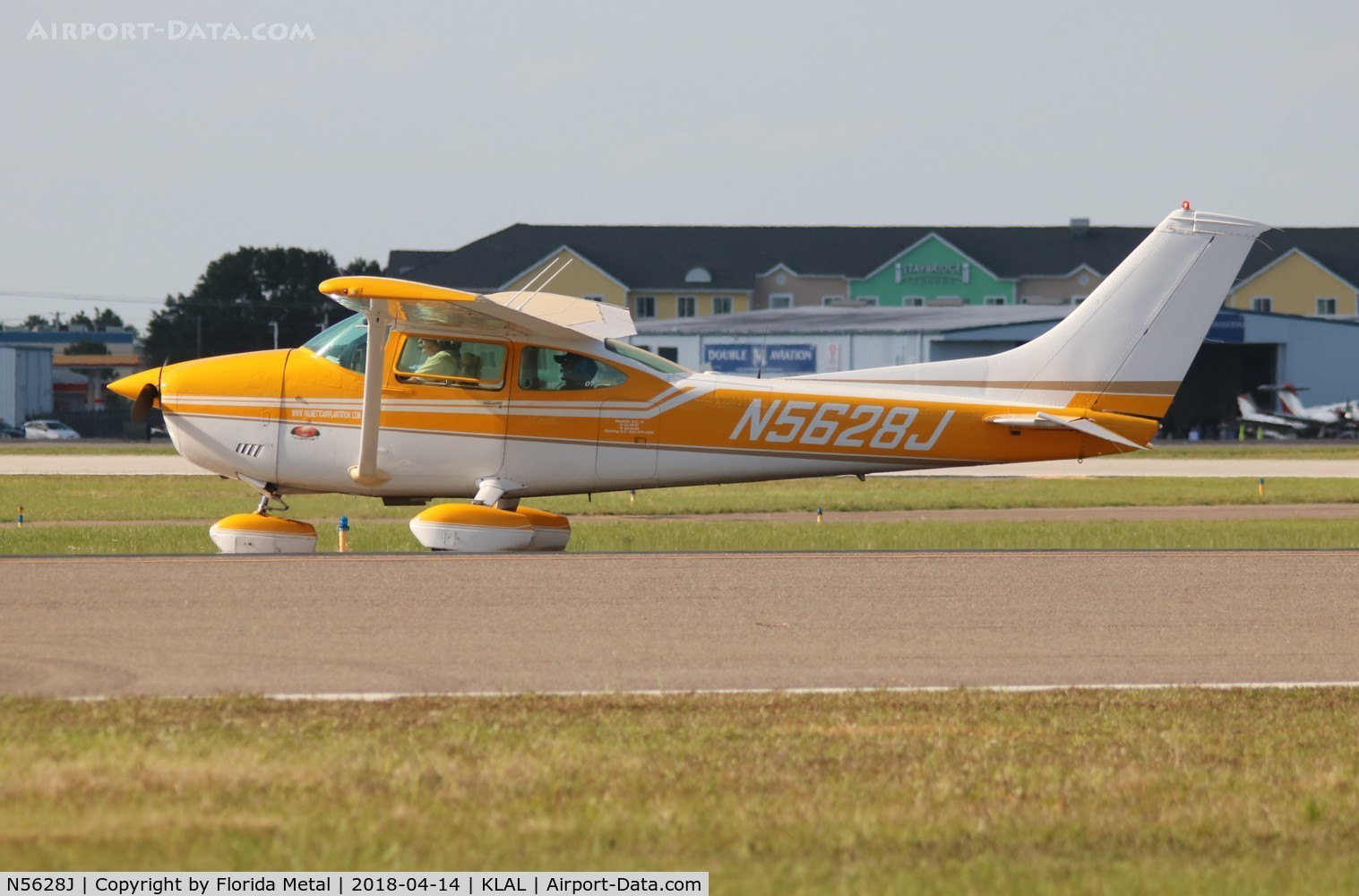 N5628J, 1974 Cessna 182P Skylane C/N 18263476, Cessna 182P
