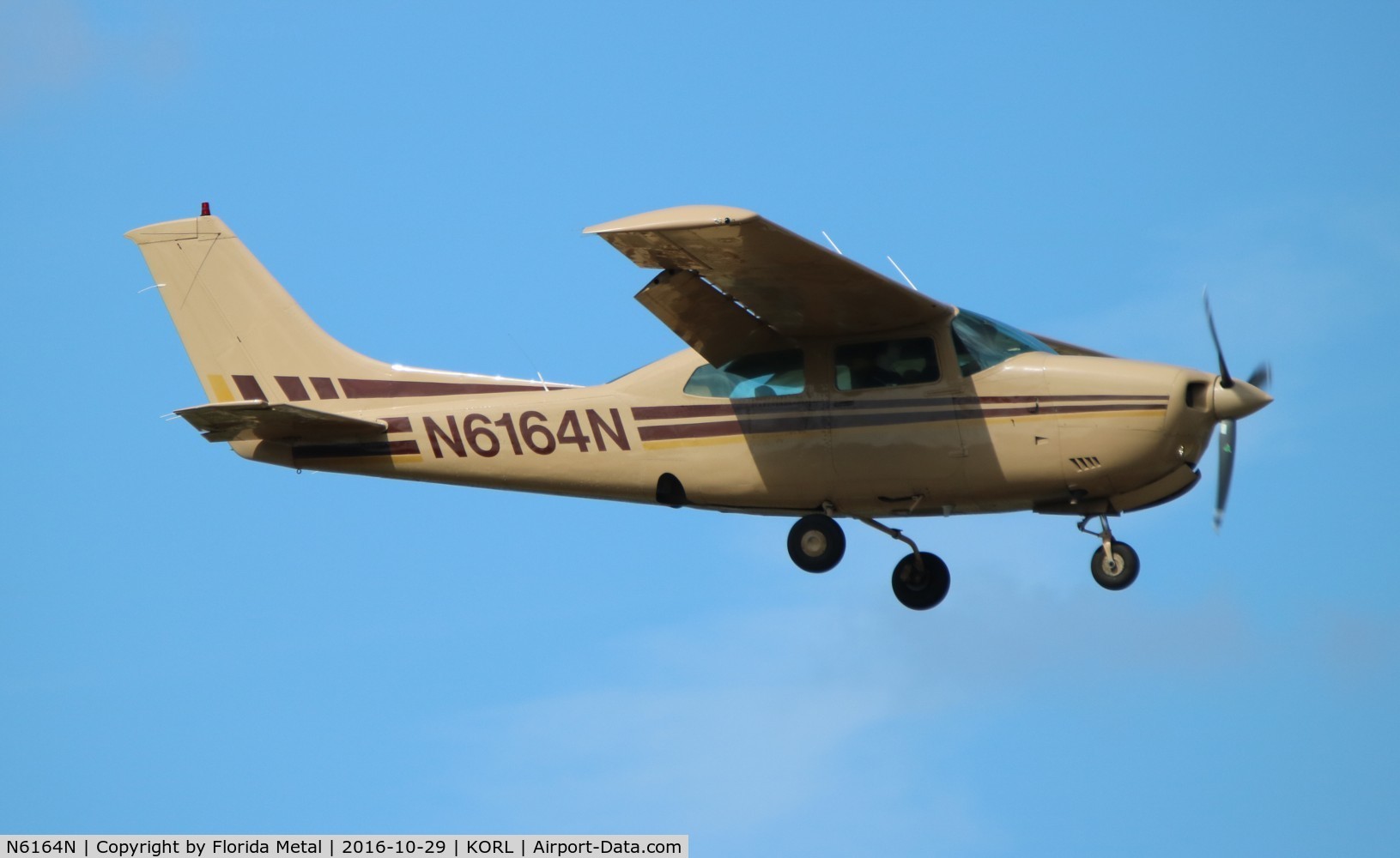 N6164N, 1978 Cessna 210M Centurion C/N 21062935, Cessna 210M