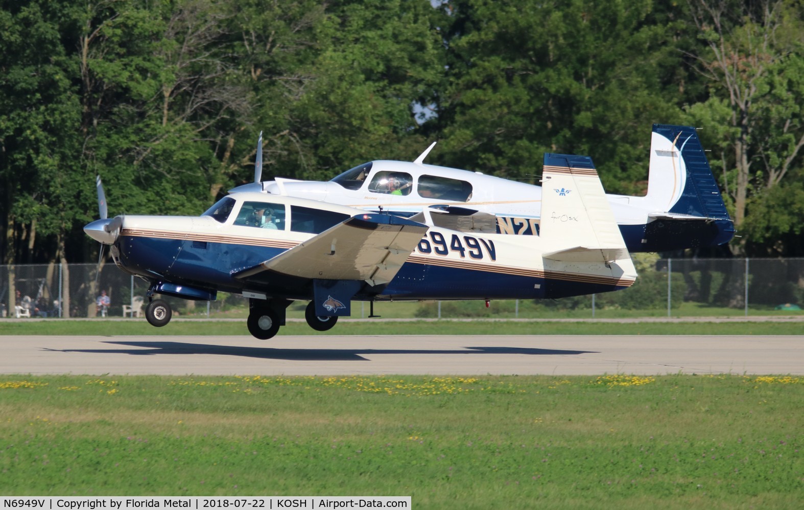 N6949V, 1975 Mooney M20F Executive C/N 22-1322, Mooney M20F