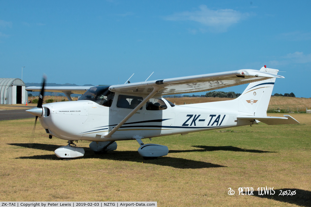 ZK-TAI, Cessna 172 Skyhawk C/N 172S-9752, Tauranga Aero Club