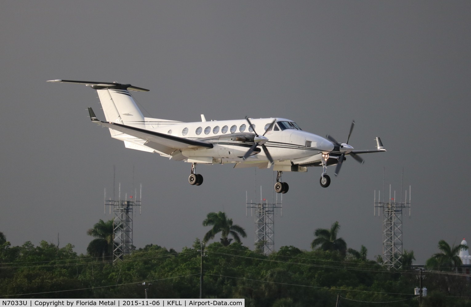 N7033U, Beechcraft 350C Super King Air (B300C) C/N FM-13, Beech 300C