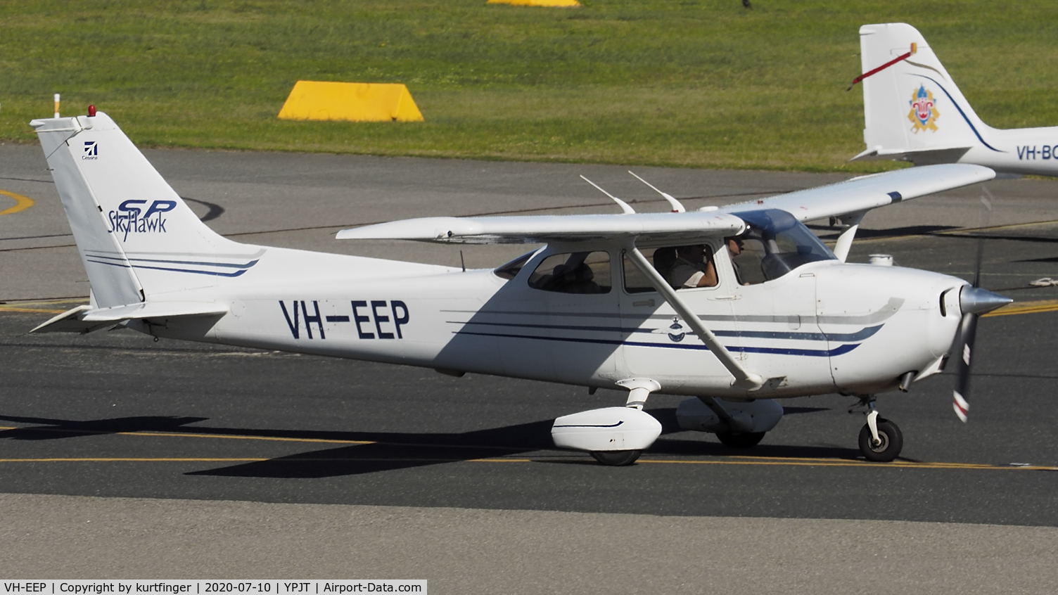 VH-EEP, 2003 Cessna 172S C/N 172S9321, Cessna 172S Skyhawk cn 172S9321. VH-EEP YPJT 10th July 2020.