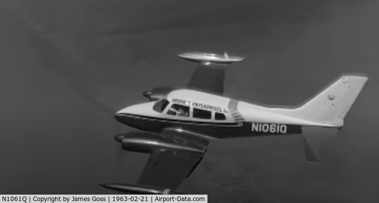 N1061Q, 1963 Cessna 310H C/N 310H0061, In flight over St. Petersburg, FL