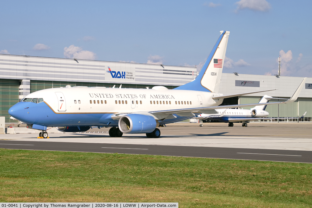 01-0041, 2002 Boeing C-40B (737-7FD BBJ) C/N 33080, USA - Air Force Boeing C-40B (Boeing 737-7FD/BBJ)